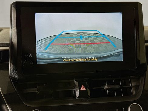 Used 2025 Toyota Corolla LE FWD image 24
