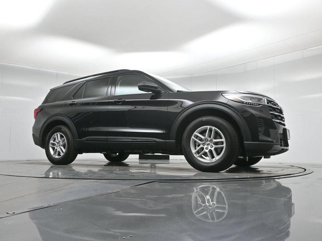 New 2026 Ford Explorer Active RWD image 45