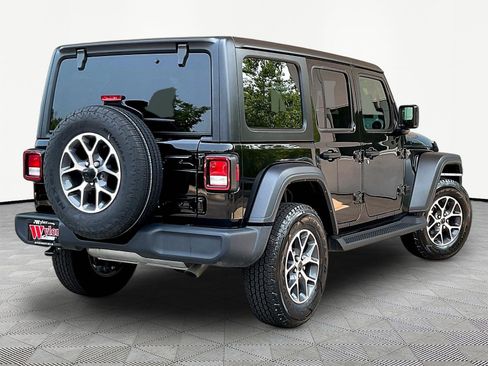 Used 2024 Jeep Wrangler Unlimited Sport AWD/4WD image 6