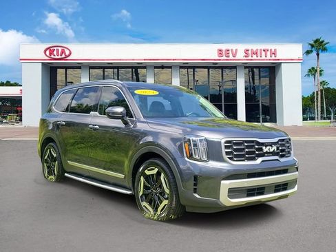 Certified 2024 Kia Telluride S w/ S Sunroof Package AWD/4WD image 1