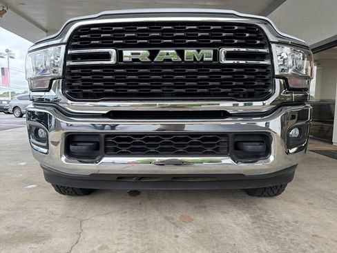 Used 2024 RAM 2500 Big Horn AWD/4WD image 25
