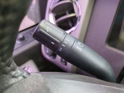 Used 2015 Ford F250 Lariat w/ Lariat Ultimate Package image 27