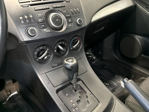 Used 2013 MAZDA MAZDA3 i Sport FWD image 14