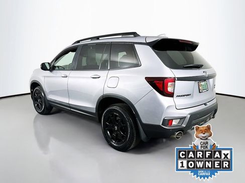 Used 2023 Honda Passport TrailSport image 6
