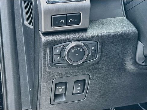 Used 2019 Ford F150 Platinum w/ Equipment Group 701A Luxury AWD/4WD image 10