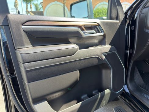 Used 2025 Chevrolet Silverado 2500 LT w/ Convenience Package AWD/4WD image 26