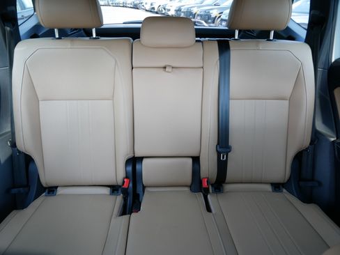 Certified 2023 Volkswagen Tiguan SE R-Line AWD/4WD image 13