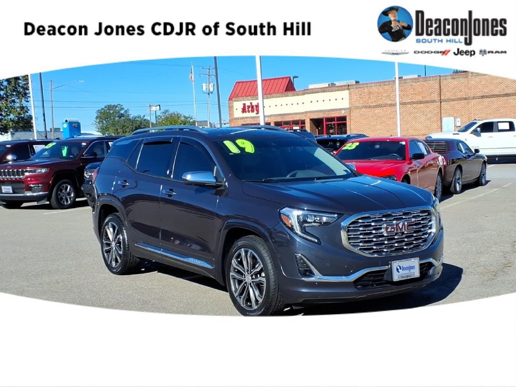 Used 2019 GMC Terrain Denali w/ Advanced Safety Package FWD image 1