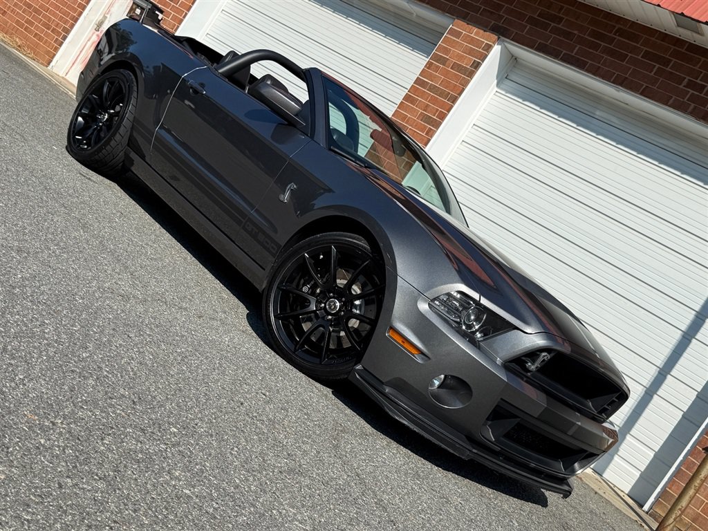Used 2013 Ford Mustang Shelby GT500 RWD image 26