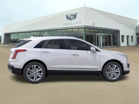 New 2026 Cadillac XT5 Premium Luxury w/ Driver Assist Package AWD/4WD image 5