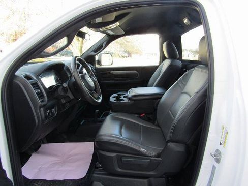 Used 2022 RAM 5500 Tradesman AWD/4WD image 18
