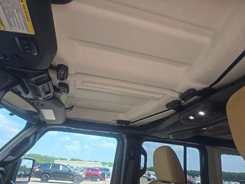 Used 2025 Jeep Wrangler Unlimited Sport S 4xe AWD/4WD image 10