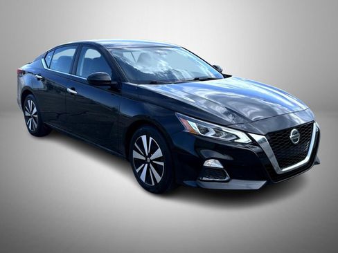 Used 2022 Nissan Altima 2.5 SV FWD image 3