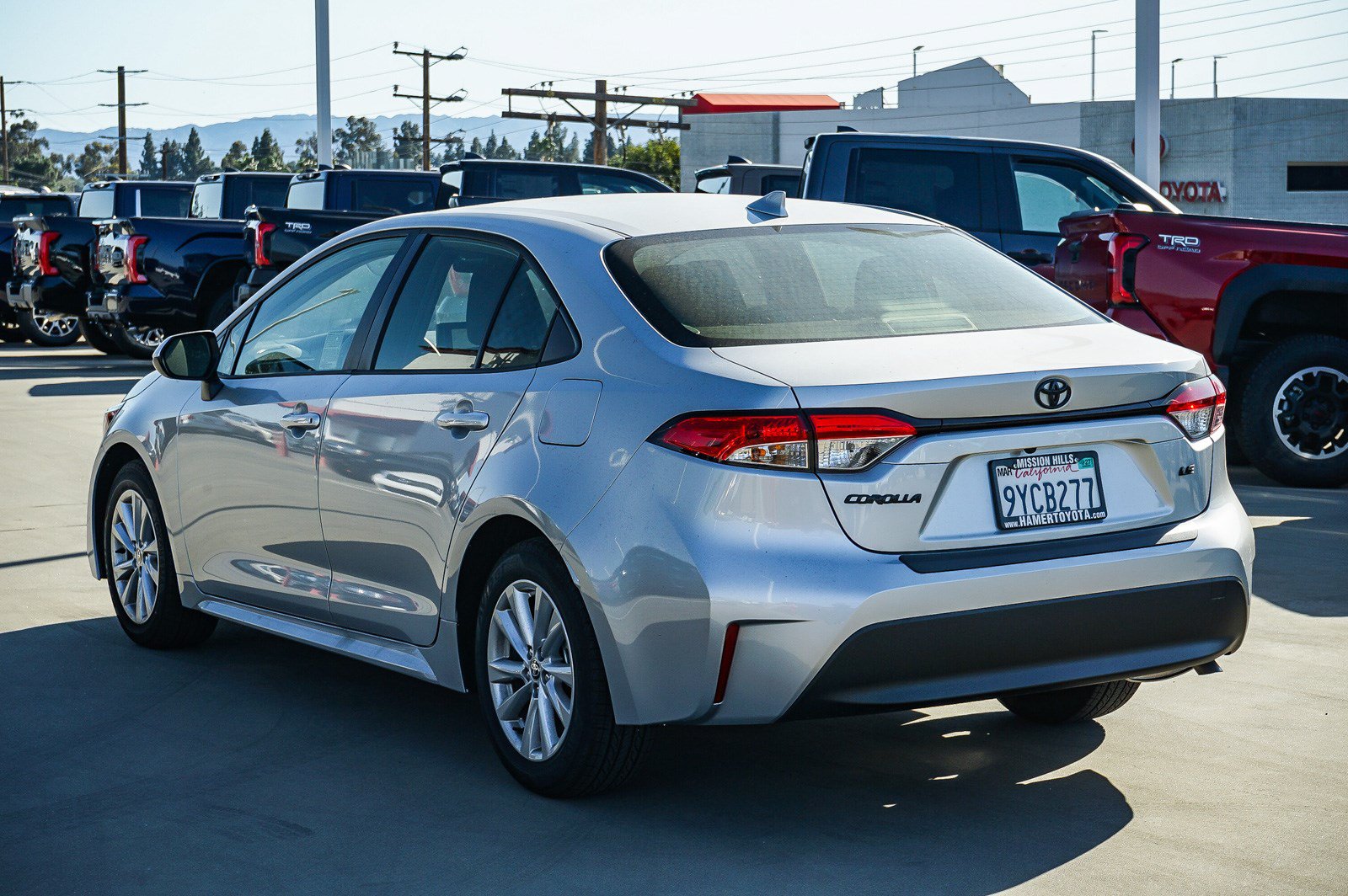 Certified 2026 Toyota Corolla LE w/ LE Premium Package FWD image 5