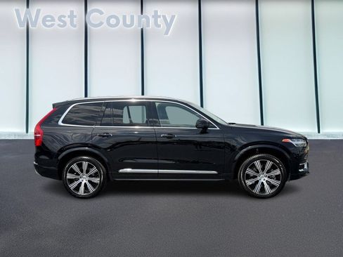 Used 2022 Volvo XC90 T8 Inscription w/ Advanced Package AWD/4WD image 2