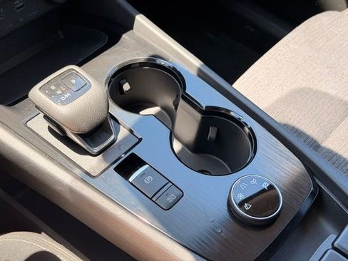 Used 2023 Nissan Rogue SV image 33