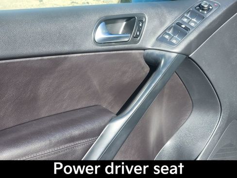 Used 2016 Volkswagen Tiguan SE image 7