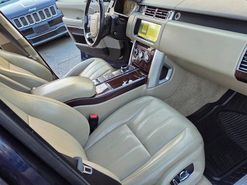 Used 2017 Land Rover Range Rover HSE image 49