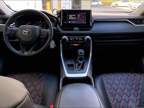 Used 2023 Toyota RAV4 LE image 15