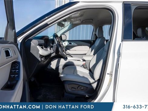 New 2026 Ford Explorer Active w/ Active Comfort Package image 5