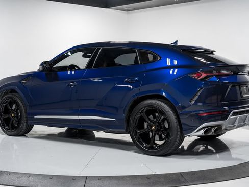 Used 2021 Lamborghini Urus AWD/4WD image 5