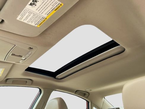 Used 2017 Nissan Altima 2.5 SL w/ Moonroof Package image 21