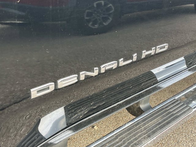 Used 2020 GMC Sierra 3500 Denali w/ Denali Ultimate Package AWD/4WD image 11