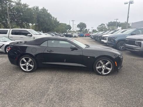 Used 2017 Chevrolet Camaro SS RWD image 2