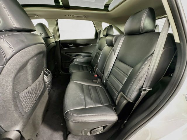Used 2020 Kia Sorento EX AWD/4WD image 25