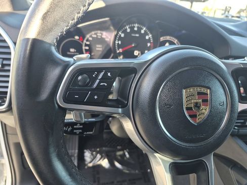 Used 2021 Porsche Cayenne AWD/4WD image 14