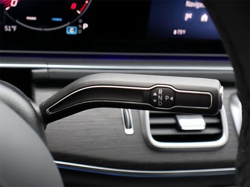 Certified 2025 Mercedes-Benz GLS 450 4MATIC image 37