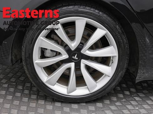 Used 2020 Tesla Model 3 Long Range AWD/4WD image 23