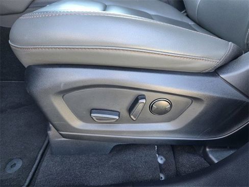 Certified 2025 Ford Explorer Active w/ Active Comfort Package image 19