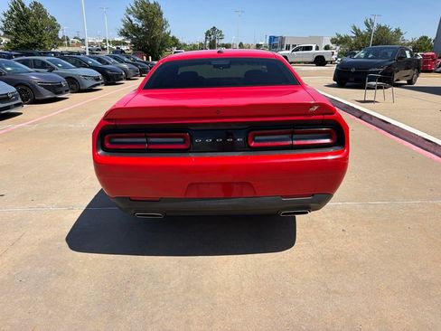 Used 2022 Dodge Challenger GT AWD/4WD image 4