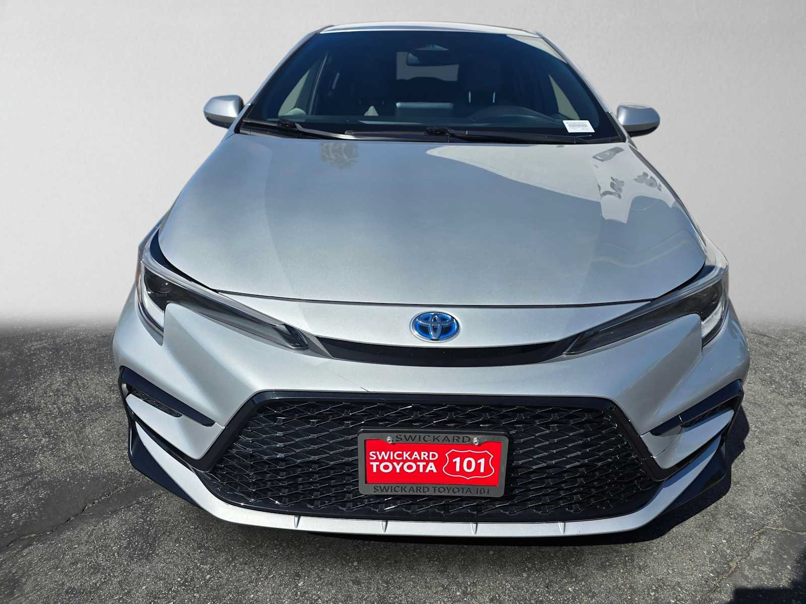 Used 2024 Toyota Corolla SE FWD image 8