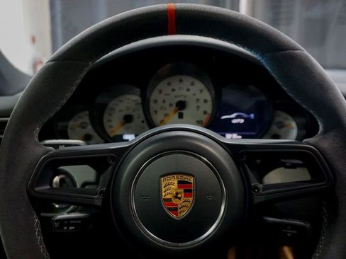 Used 2018 Porsche 911 GT3 image 28