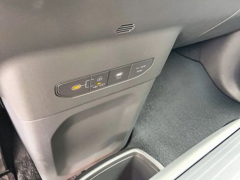 New 2026 Kia EV9 Land image 21