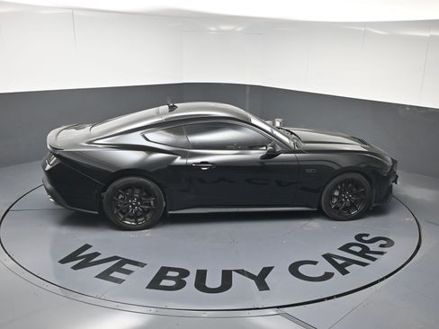 Used 2025 Ford Mustang GT Premium image 24
