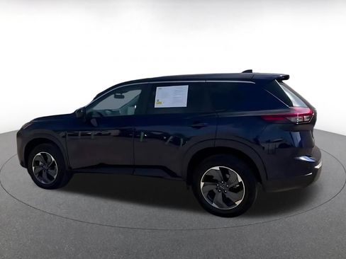 Used 2025 Nissan Rogue SV FWD image 10