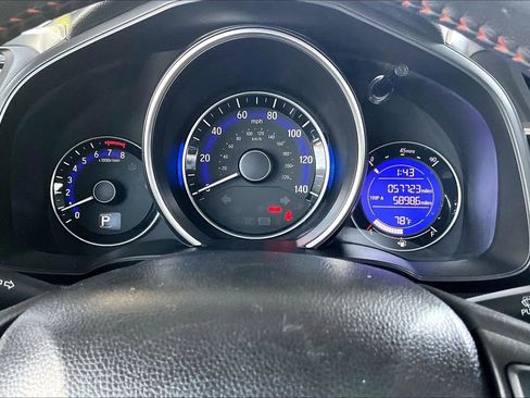 Used 2018 Honda Fit Sport image 12