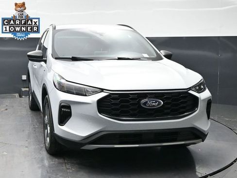Used 2025 Ford Escape ST-Line FWD image 2