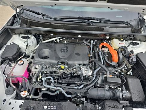 Used 2025 Toyota RAV4 LE image 30