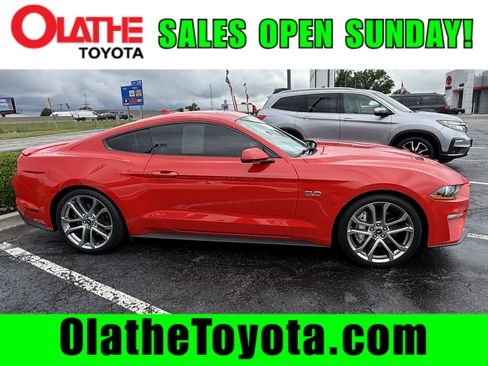 Used 2021 Ford Mustang GT Premium w/ Equipment Group 401A RWD image 1