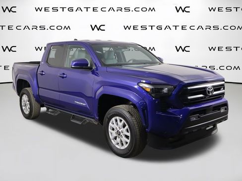 Used 2025 Toyota Tacoma SR5 image 42