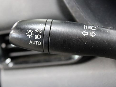 Used 2023 Nissan Sentra SV image 26