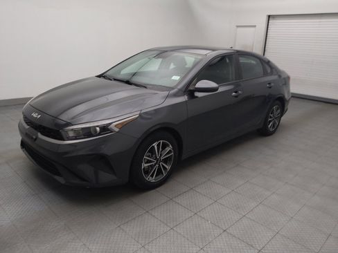 Used 2023 Kia Forte LXS FWD image 2