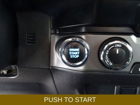 Used 2023 Toyota Tacoma TRD Sport image 9