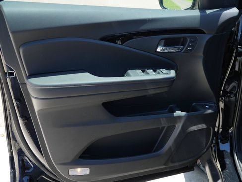 New 2026 Honda Ridgeline Black Edition image 13