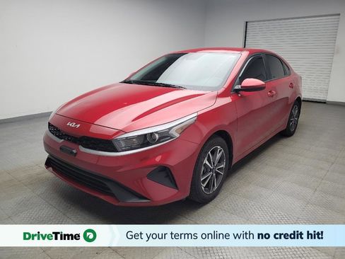 Used 2023 Kia Forte LXS image 1