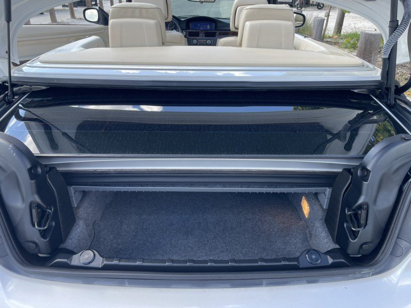 Used 2011 BMW 335i Convertible RWD image 27